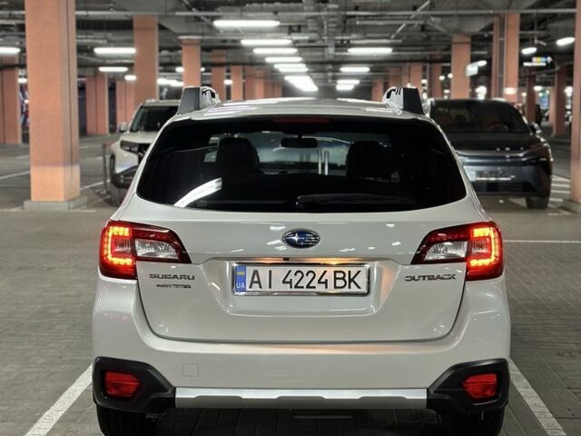 Білий Субару Аутбек, об'ємом двигуна 2.5 л та пробігом 197 тис. км за 17500 $, фото 4 на Automoto.ua