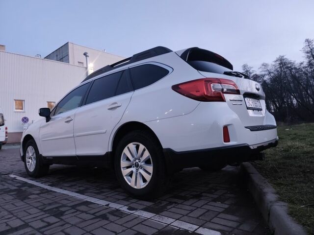 Белый Субару Аутбек, объемом двигателя 2.5 л и пробегом 133 тыс. км за 14700 $, фото 9 на Automoto.ua