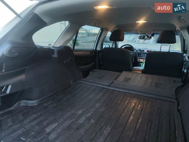 Білий Субару Аутбек, об'ємом двигуна 2.46 л та пробігом 133 тис. км за 14000 $, фото 26 на Automoto.ua