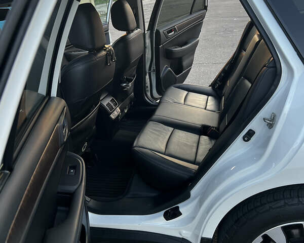 Білий Субару Аутбек, об'ємом двигуна 2.5 л та пробігом 176 тис. км за 14999 $, фото 42 на Automoto.ua