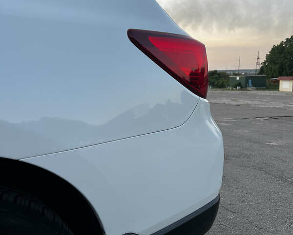 Білий Субару Аутбек, об'ємом двигуна 2.5 л та пробігом 176 тис. км за 14999 $, фото 50 на Automoto.ua