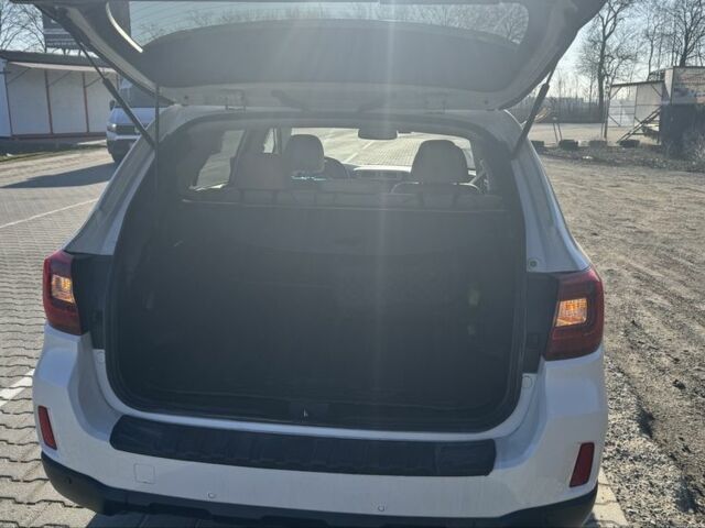 Білий Субару Аутбек, об'ємом двигуна 2.5 л та пробігом 297 тис. км за 14500 $, фото 5 на Automoto.ua