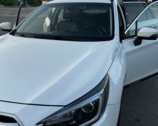 Білий Субару Аутбек, об'ємом двигуна 2.5 л та пробігом 176 тис. км за 14999 $, фото 52 на Automoto.ua