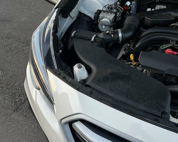 Білий Субару Аутбек, об'ємом двигуна 2.5 л та пробігом 176 тис. км за 14999 $, фото 39 на Automoto.ua