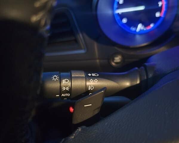 Білий Субару Аутбек, об'ємом двигуна 2.46 л та пробігом 133 тис. км за 14000 $, фото 33 на Automoto.ua