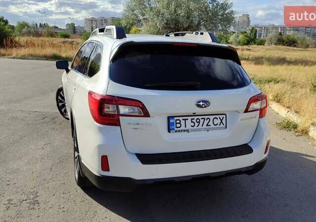 Белый Субару Аутбек, объемом двигателя 2.5 л и пробегом 160 тыс. км за 14000 $, фото 8 на Automoto.ua
