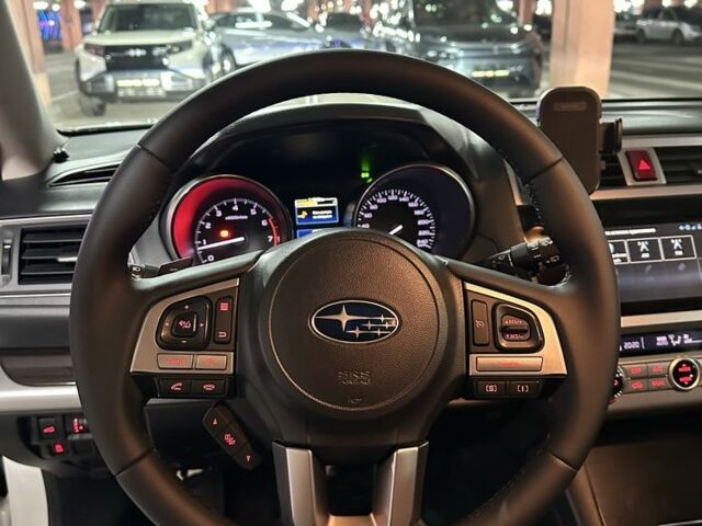 Білий Субару Аутбек, об'ємом двигуна 2.5 л та пробігом 197 тис. км за 17500 $, фото 13 на Automoto.ua