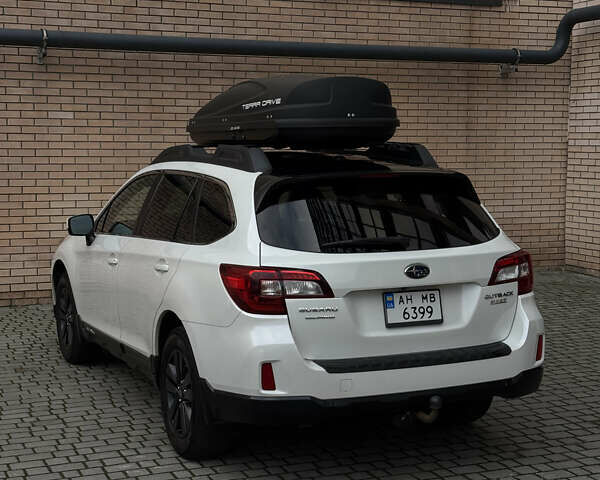 Белый Субару Аутбек, объемом двигателя 2.5 л и пробегом 162 тыс. км за 12300 $, фото 11 на Automoto.ua
