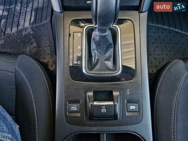 Білий Субару Аутбек, об'ємом двигуна 2 л та пробігом 141 тис. км за 11999 $, фото 24 на Automoto.ua