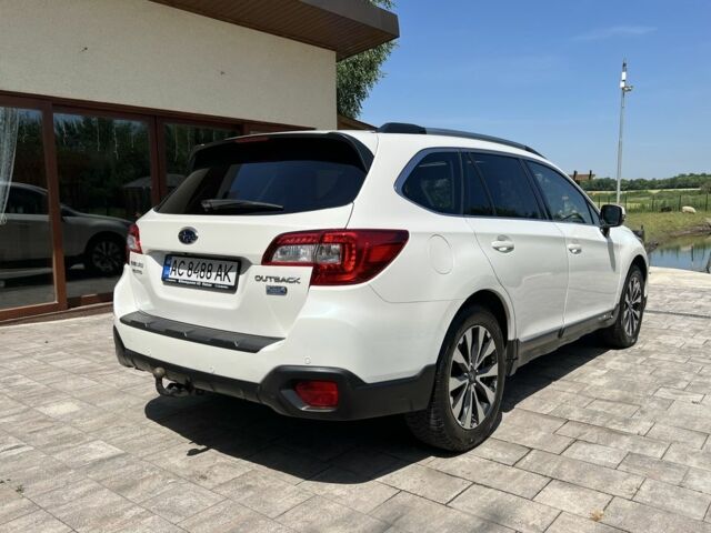Білий Субару Аутбек, об'ємом двигуна 2 л та пробігом 268 тис. км за 12999 $, фото 2 на Automoto.ua