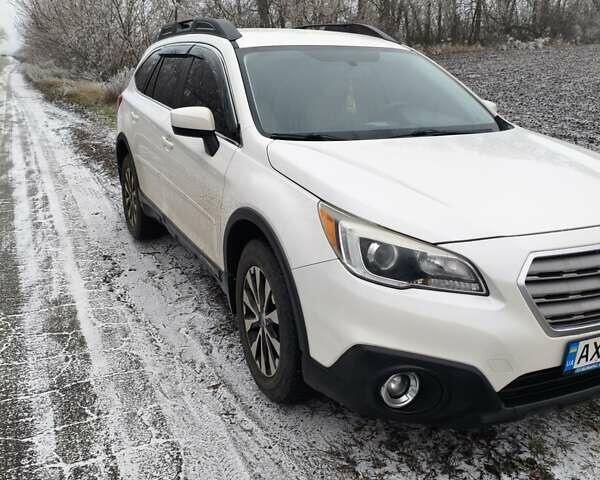 Белый Субару Аутбек, объемом двигателя 2.46 л и пробегом 275 тыс. км за 13300 $, фото 18 на Automoto.ua