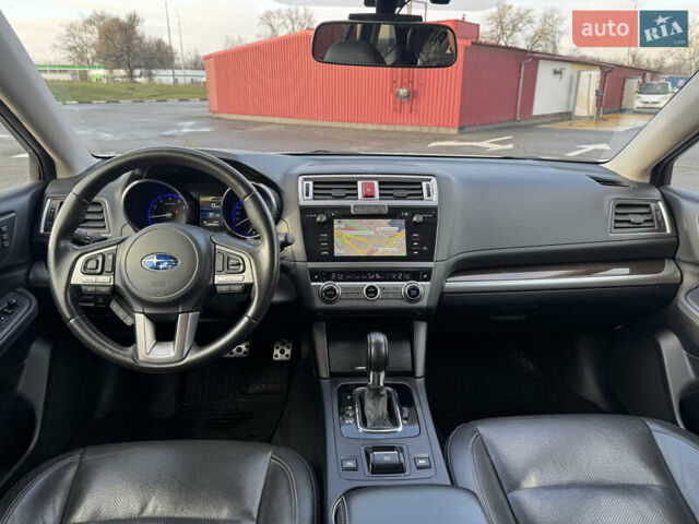 Білий Субару Аутбек, об'ємом двигуна 2.5 л та пробігом 142 тис. км за 16000 $, фото 25 на Automoto.ua