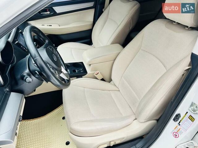 Білий Субару Аутбек, об'ємом двигуна 2.46 л та пробігом 258 тис. км за 14900 $, фото 32 на Automoto.ua