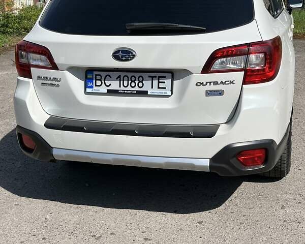 Білий Субару Аутбек, об'ємом двигуна 2 л та пробігом 346 тис. км за 11800 $, фото 10 на Automoto.ua