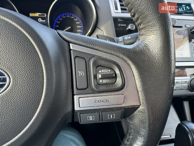 Білий Субару Аутбек, об'ємом двигуна 2.5 л та пробігом 142 тис. км за 16000 $, фото 33 на Automoto.ua