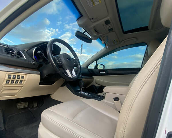 Белый Субару Аутбек, объемом двигателя 3.63 л и пробегом 158 тыс. км за 16200 $, фото 36 на Automoto.ua