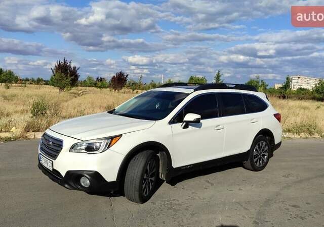 Белый Субару Аутбек, объемом двигателя 2.5 л и пробегом 160 тыс. км за 14000 $, фото 9 на Automoto.ua