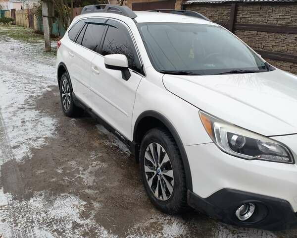 Белый Субару Аутбек, объемом двигателя 2.46 л и пробегом 275 тыс. км за 13300 $, фото 21 на Automoto.ua