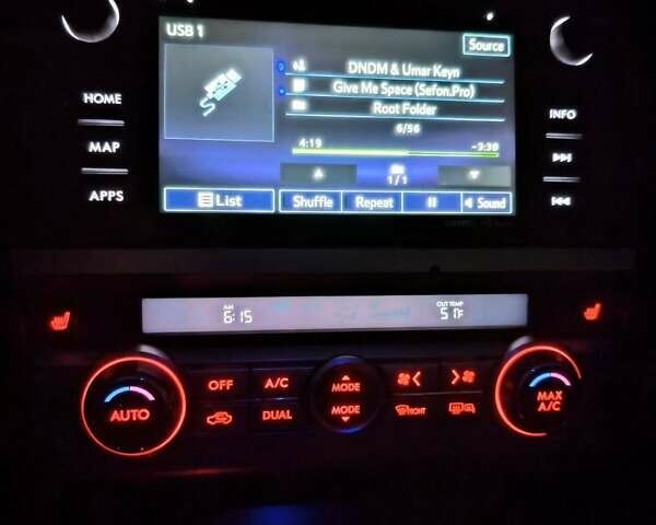 Белый Субару Аутбек, объемом двигателя 2.5 л и пробегом 185 тыс. км за 14200 $, фото 3 на Automoto.ua