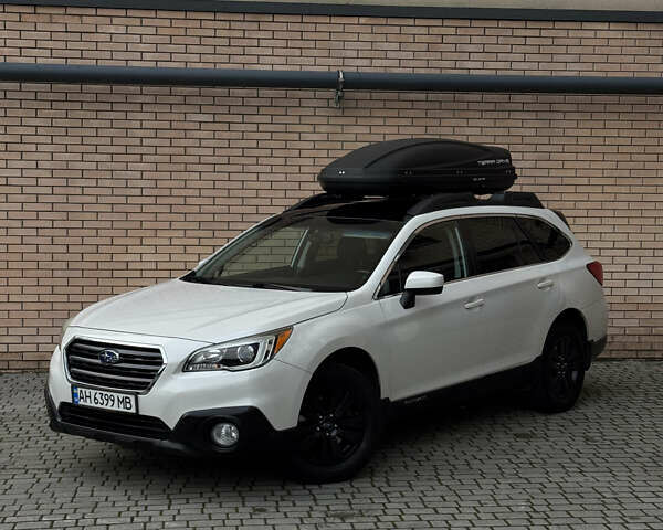 Белый Субару Аутбек, объемом двигателя 2.5 л и пробегом 162 тыс. км за 12300 $, фото 6 на Automoto.ua