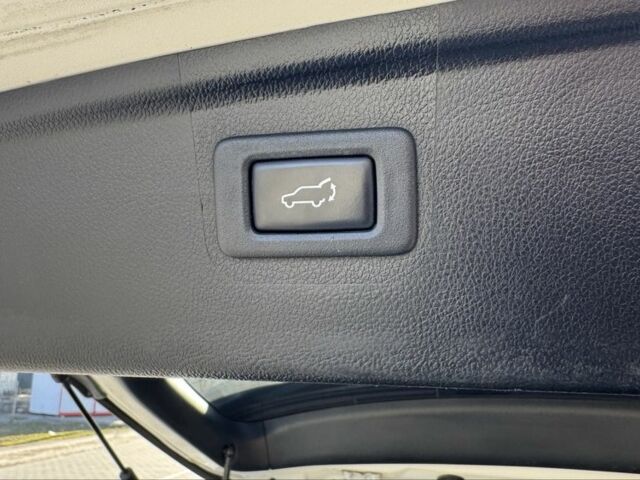 Білий Субару Аутбек, об'ємом двигуна 2.5 л та пробігом 297 тис. км за 14500 $, фото 4 на Automoto.ua