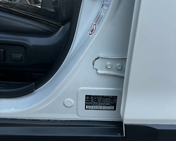 Білий Субару Аутбек, об'ємом двигуна 2.5 л та пробігом 176 тис. км за 14999 $, фото 41 на Automoto.ua