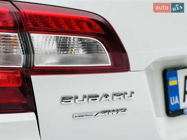 Білий Субару Аутбек, об'ємом двигуна 2.46 л та пробігом 258 тис. км за 14900 $, фото 47 на Automoto.ua
