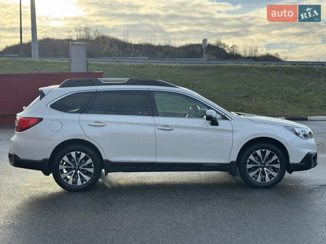 Білий Субару Аутбек, об'ємом двигуна 2.5 л та пробігом 142 тис. км за 16000 $, фото 6 на Automoto.ua