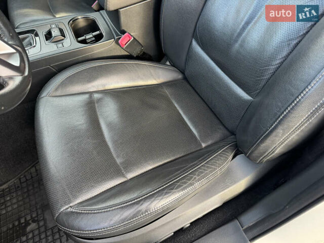 Білий Субару Аутбек, об'ємом двигуна 2.5 л та пробігом 142 тис. км за 16000 $, фото 22 на Automoto.ua