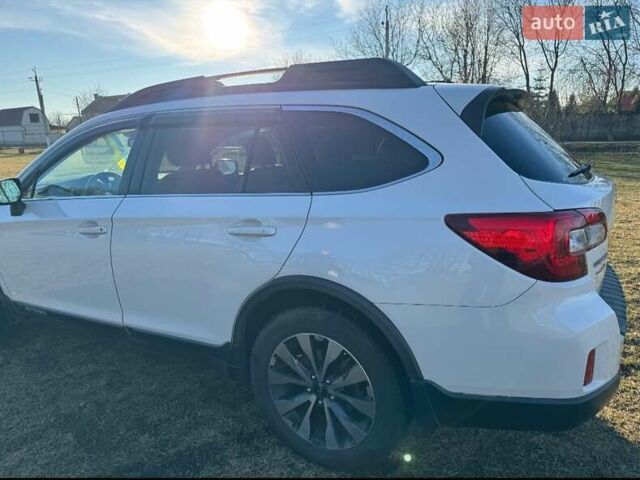 Білий Субару Аутбек, об'ємом двигуна 2.5 л та пробігом 165 тис. км за 17900 $, фото 5 на Automoto.ua