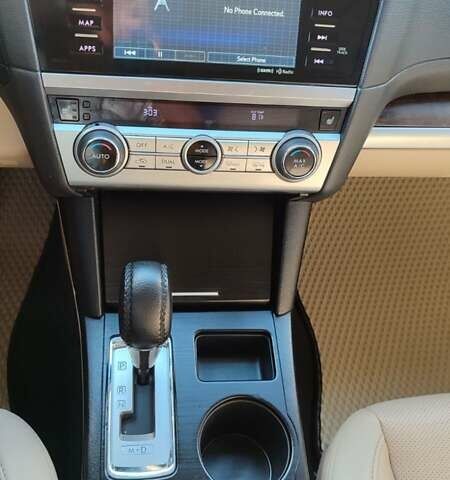 Белый Субару Аутбек, объемом двигателя 2.5 л и пробегом 160 тыс. км за 14000 $, фото 11 на Automoto.ua