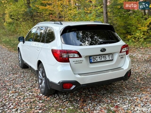 Белый Субару Аутбек, объемом двигателя 2 л и пробегом 340 тыс. км за 13700 $, фото 4 на Automoto.ua