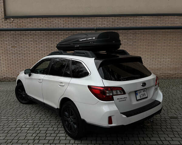 Белый Субару Аутбек, объемом двигателя 2.5 л и пробегом 162 тыс. км за 12300 $, фото 13 на Automoto.ua