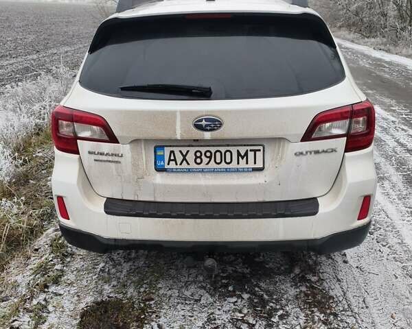 Белый Субару Аутбек, объемом двигателя 2.46 л и пробегом 275 тыс. км за 13300 $, фото 16 на Automoto.ua