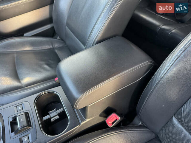 Білий Субару Аутбек, об'ємом двигуна 2.5 л та пробігом 142 тис. км за 16000 $, фото 38 на Automoto.ua