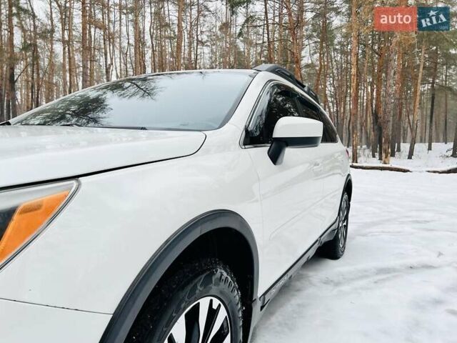 Білий Субару Аутбек, об'ємом двигуна 2.46 л та пробігом 258 тис. км за 14900 $, фото 26 на Automoto.ua