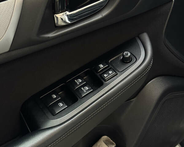 Белый Субару Аутбек, объемом двигателя 2.5 л и пробегом 162 тыс. км за 12300 $, фото 21 на Automoto.ua