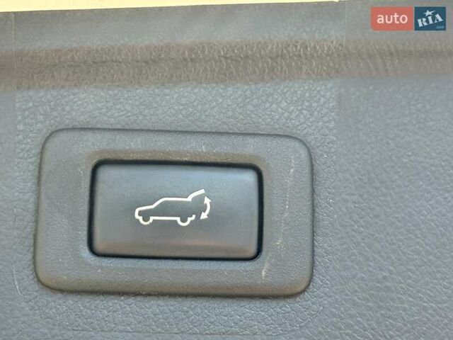 Белый Субару Аутбек, объемом двигателя 2.5 л и пробегом 190 тыс. км за 15999 $, фото 10 на Automoto.ua