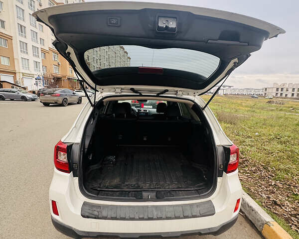 Білий Субару Аутбек, об'ємом двигуна 2.5 л та пробігом 115 тис. км за 14500 $, фото 7 на Automoto.ua