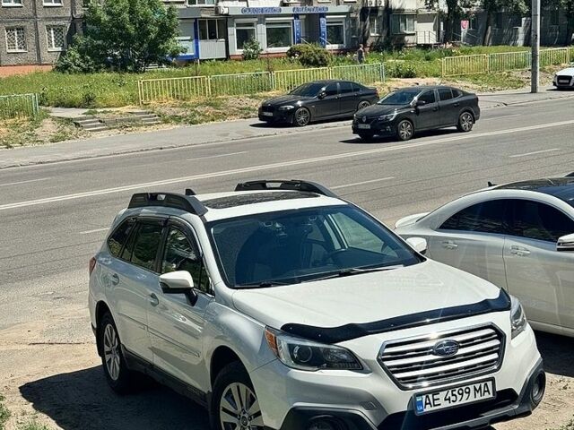 Білий Субару Аутбек, об'ємом двигуна 2.5 л та пробігом 104 тис. км за 14000 $, фото 1 на Automoto.ua