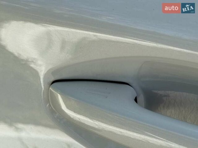 Белый Субару Аутбек, объемом двигателя 2.5 л и пробегом 190 тыс. км за 15999 $, фото 12 на Automoto.ua