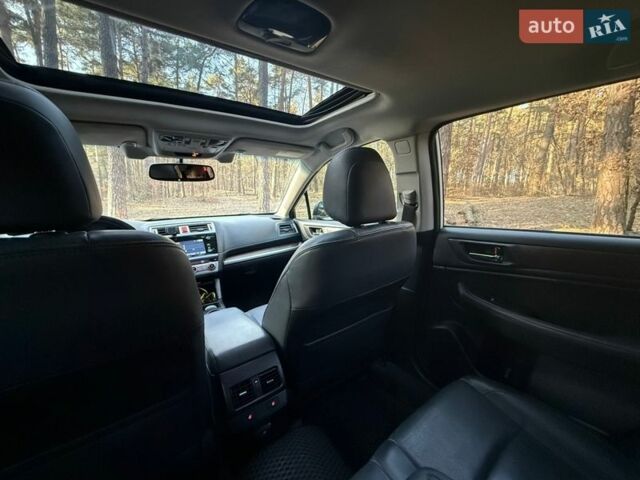 Белый Субару Аутбек, объемом двигателя 2.5 л и пробегом 160 тыс. км за 18300 $, фото 18 на Automoto.ua