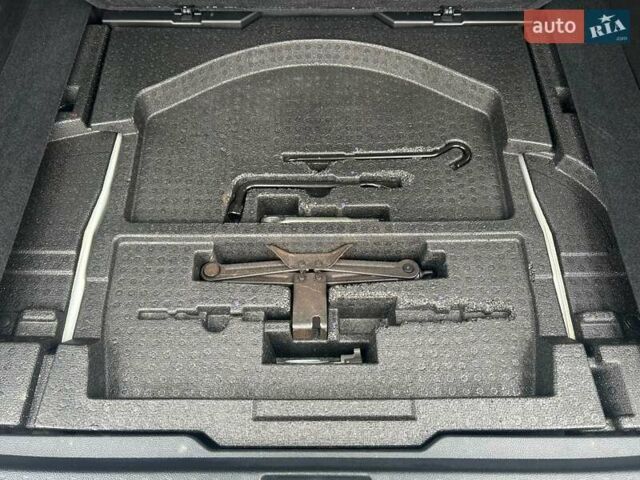 Білий Субару Аутбек, об'ємом двигуна 2.5 л та пробігом 114 тис. км за 15000 $, фото 14 на Automoto.ua