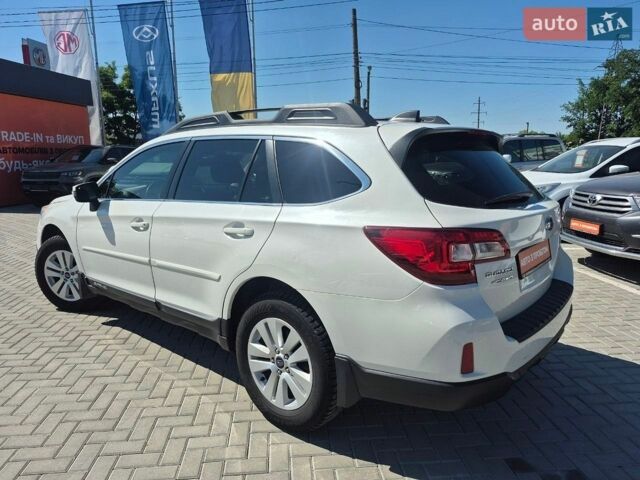 Білий Субару Аутбек, об'ємом двигуна 2.5 л та пробігом 159 тис. км за 13000 $, фото 6 на Automoto.ua