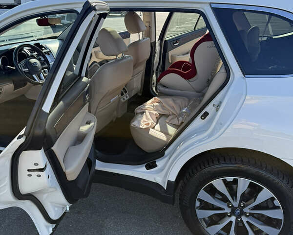 Білий Субару Аутбек, об'ємом двигуна 2.46 л та пробігом 191 тис. км за 16500 $, фото 16 на Automoto.ua