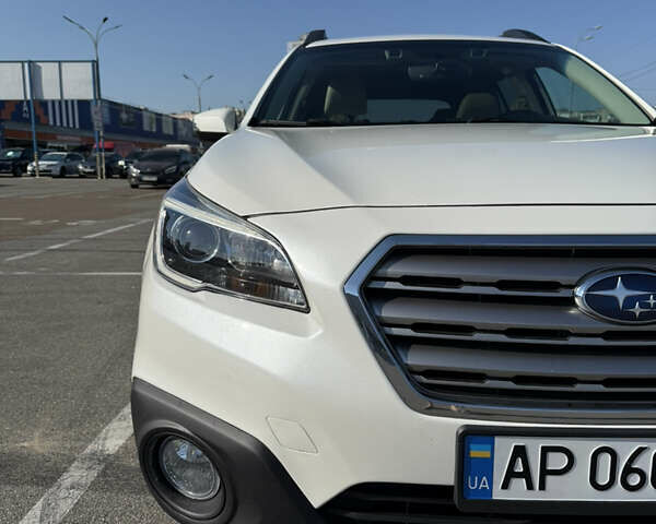 Білий Субару Аутбек, об'ємом двигуна 2.46 л та пробігом 191 тис. км за 16500 $, фото 11 на Automoto.ua