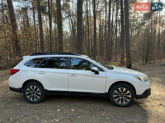 Белый Субару Аутбек, объемом двигателя 2.5 л и пробегом 160 тыс. км за 18300 $, фото 2 на Automoto.ua