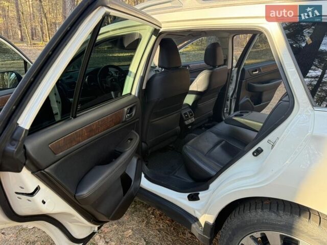 Белый Субару Аутбек, объемом двигателя 2.5 л и пробегом 160 тыс. км за 18300 $, фото 32 на Automoto.ua