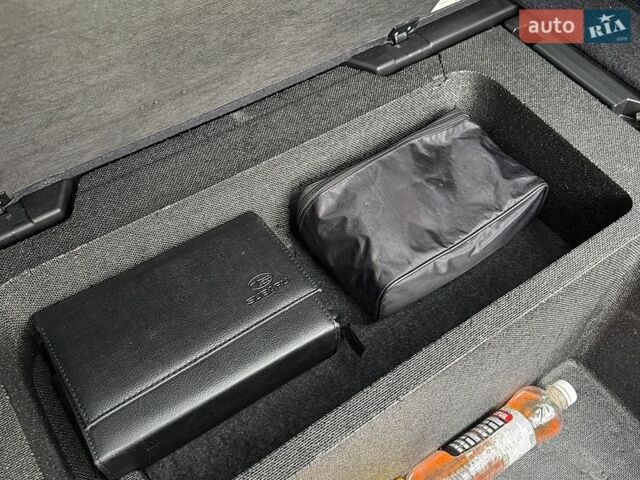 Белый Субару Аутбек, объемом двигателя 2 л и пробегом 270 тыс. км за 16500 $, фото 18 на Automoto.ua