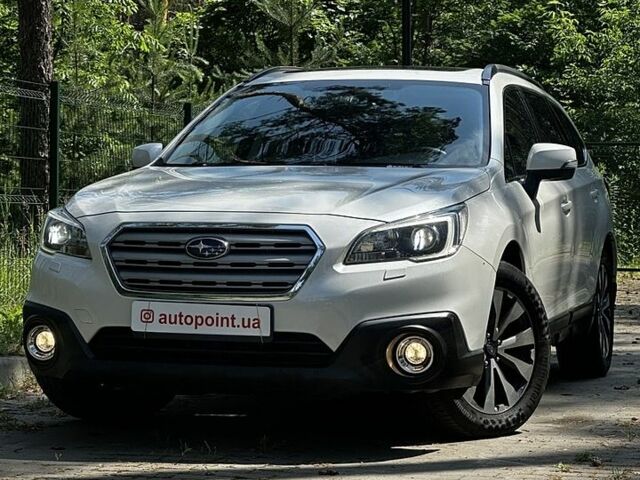 Білий Субару Аутбек, об'ємом двигуна 2 л та пробігом 270 тис. км за 16700 $, фото 5 на Automoto.ua